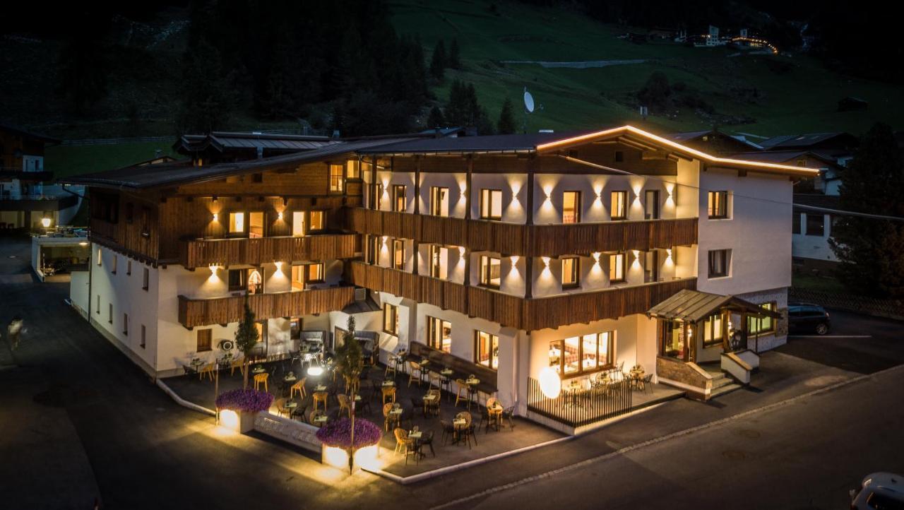 First Mountain Hotel Oetztal Längenfeld Exteriér fotografie